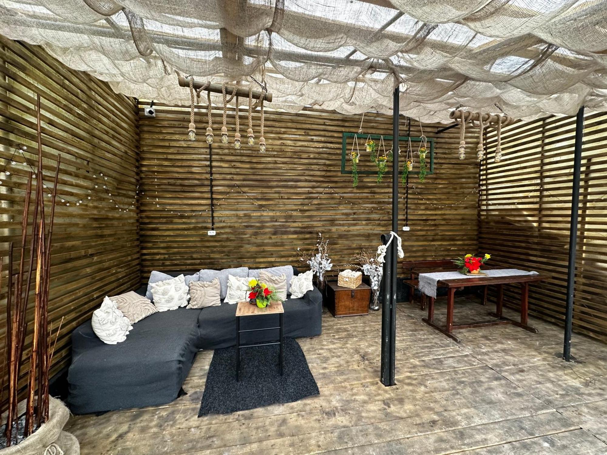 Guest house Ana 2 Untold