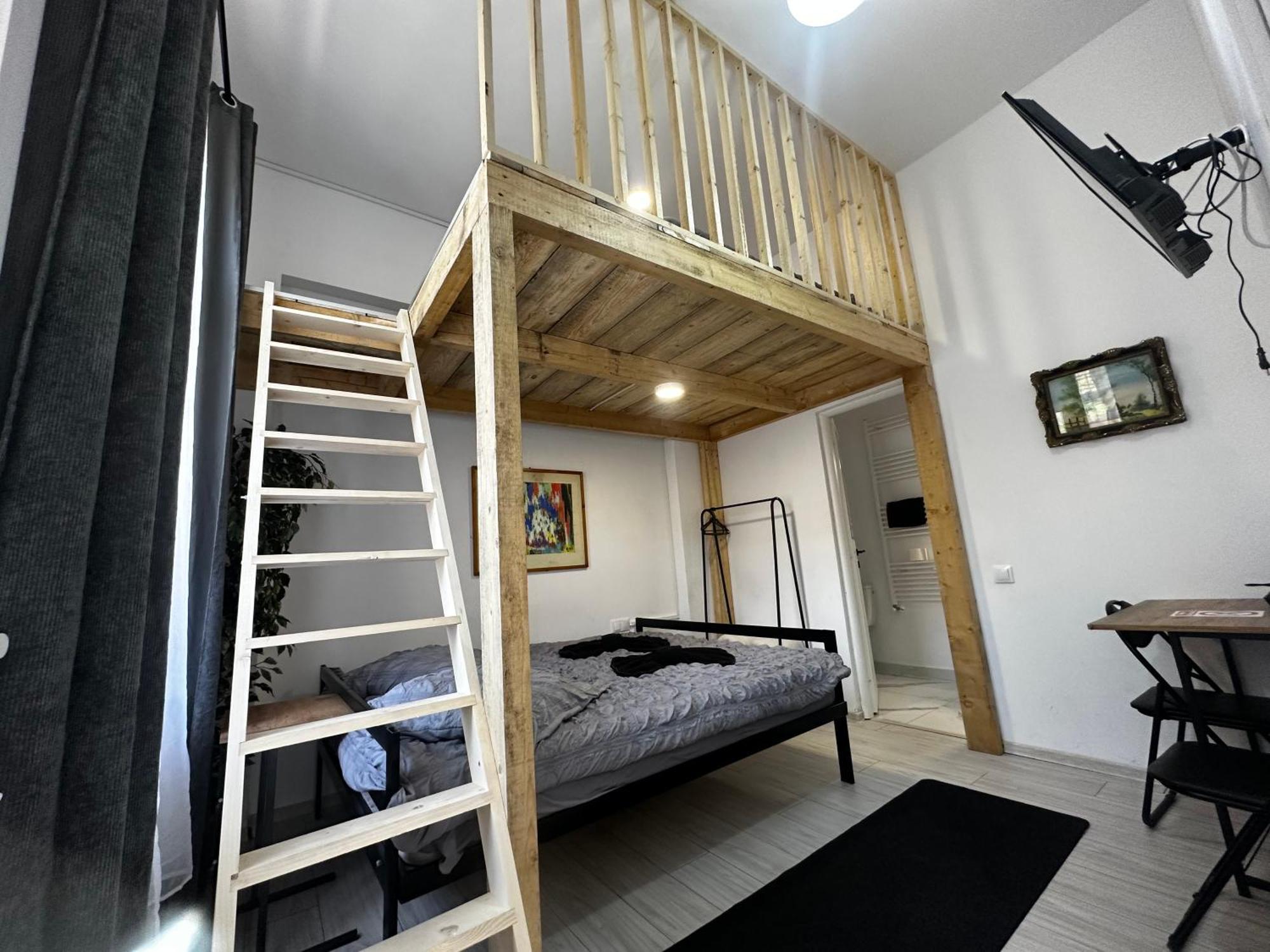 Guest house Ana 2 Untold